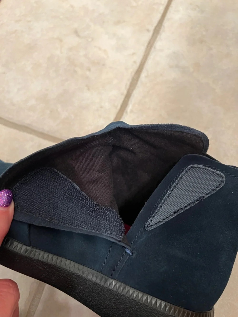 Deep Indigo Suede Women’s Munro Ankle Boots Featuring a Ruched Design Size 7